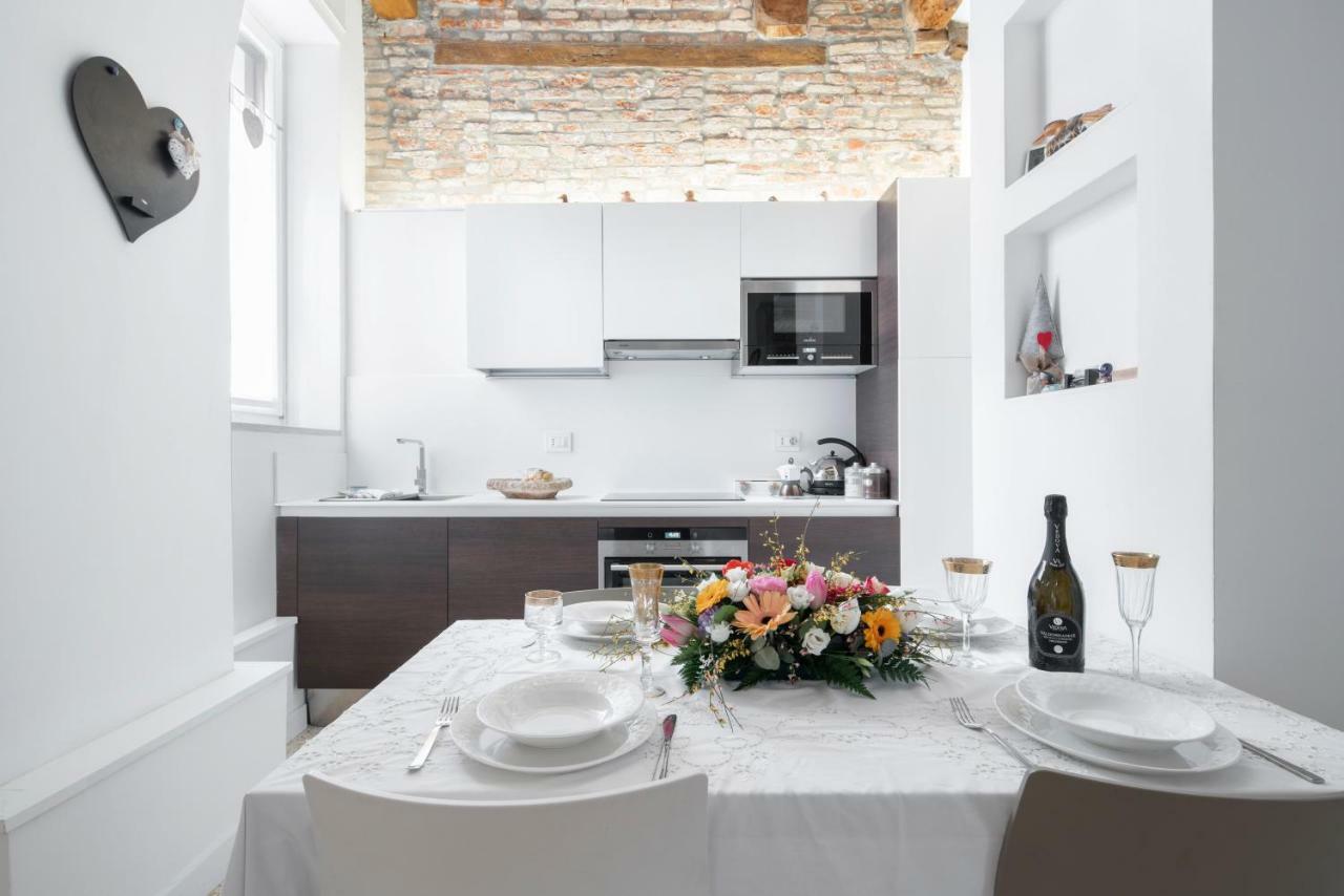 Ca' Flavia Apartment เวนิส ภายนอก รูปภาพ